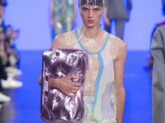 全息色,有這樣的嗎?比亮片更耀眼的,是五彩斑斕的全息色!